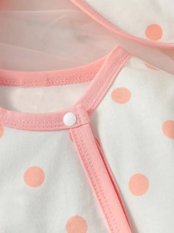 A1c72712cdc704f7c82496e662912b51cM.webp Polka Dot Bear 4-Piece Newborn Set